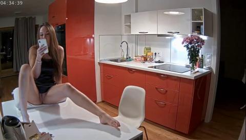 Reallifecam - Leora getting drunk, climbs on the table in her naked pussy, talks on the phone and ma