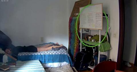 Reallifecam - Martina quick pussy rub in guest room 28.08.2021