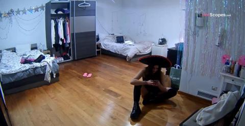 Reallifecam - Ulyana make sexi pictures for her boyfriend 12.03.2022