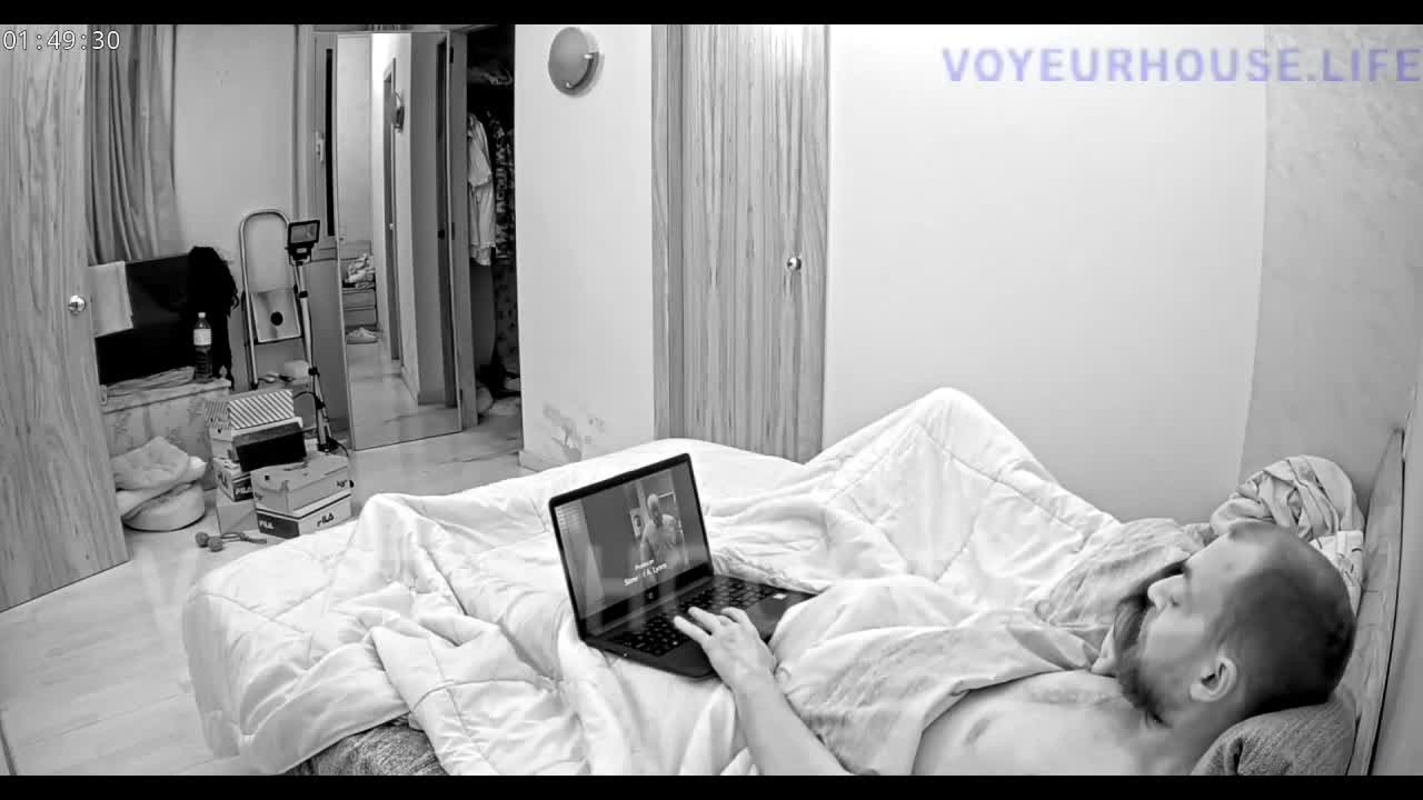 Reallifecam - Jade and Alberto fuck Hard Before Sleep in the dark 14.03.2024.mp4