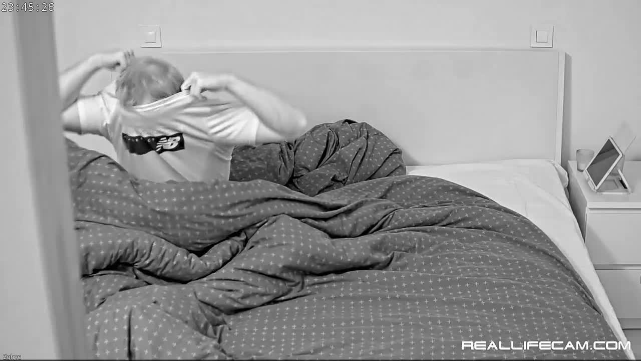 Reallifecam - Leora and Paul have passional blowjob and sex in the dark 14.03.2023