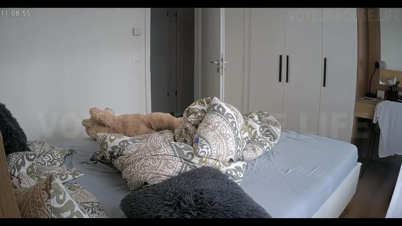 Reallifecam - Barbie and Ken rough quickie tied hand and hardcore sex 29.02.2014.mp4