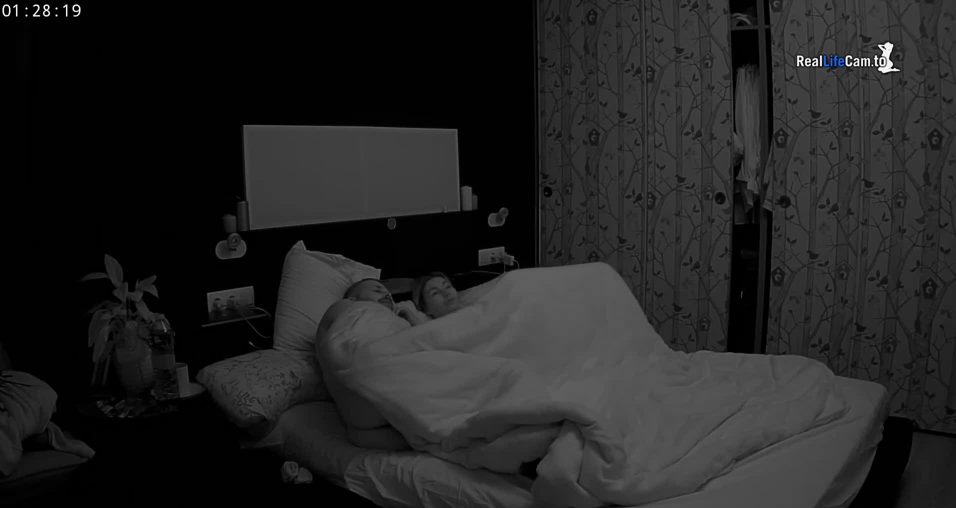Reallifecam - Wednesday and Wayne have pussy eat and sex in bedroom 14.03.2023